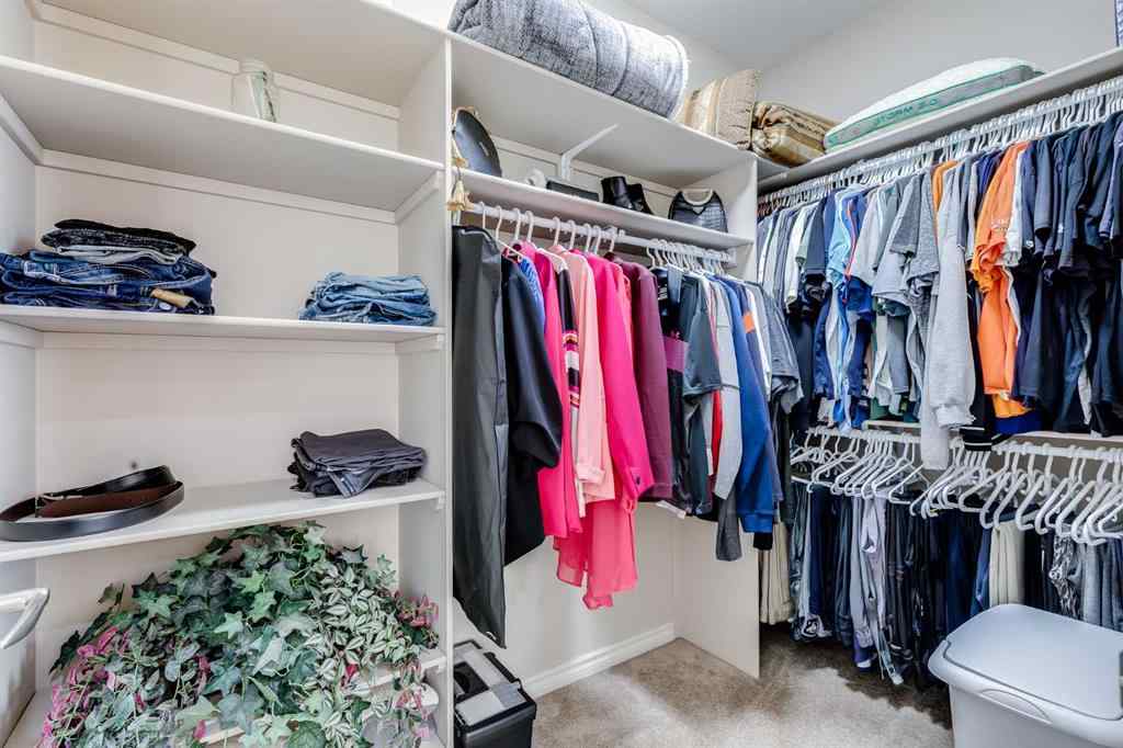 MLS&reg; # A2269771 - 7 Filbert Close  in Fox Run Sylvan Lake, Residential Open Houses