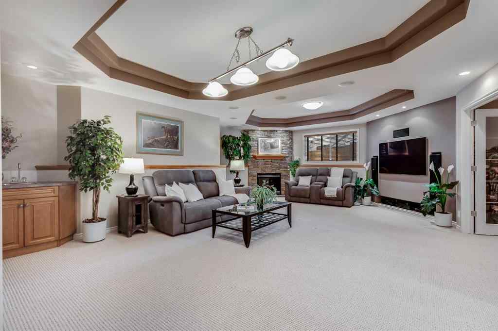 MLS&reg; # A2269771 - 7 Filbert Close  in Fox Run Sylvan Lake, Residential Open Houses