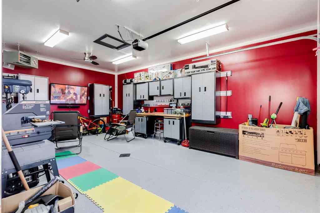 MLS&reg; # A2269771 - 7 Filbert Close  in Fox Run Sylvan Lake, Residential Open Houses