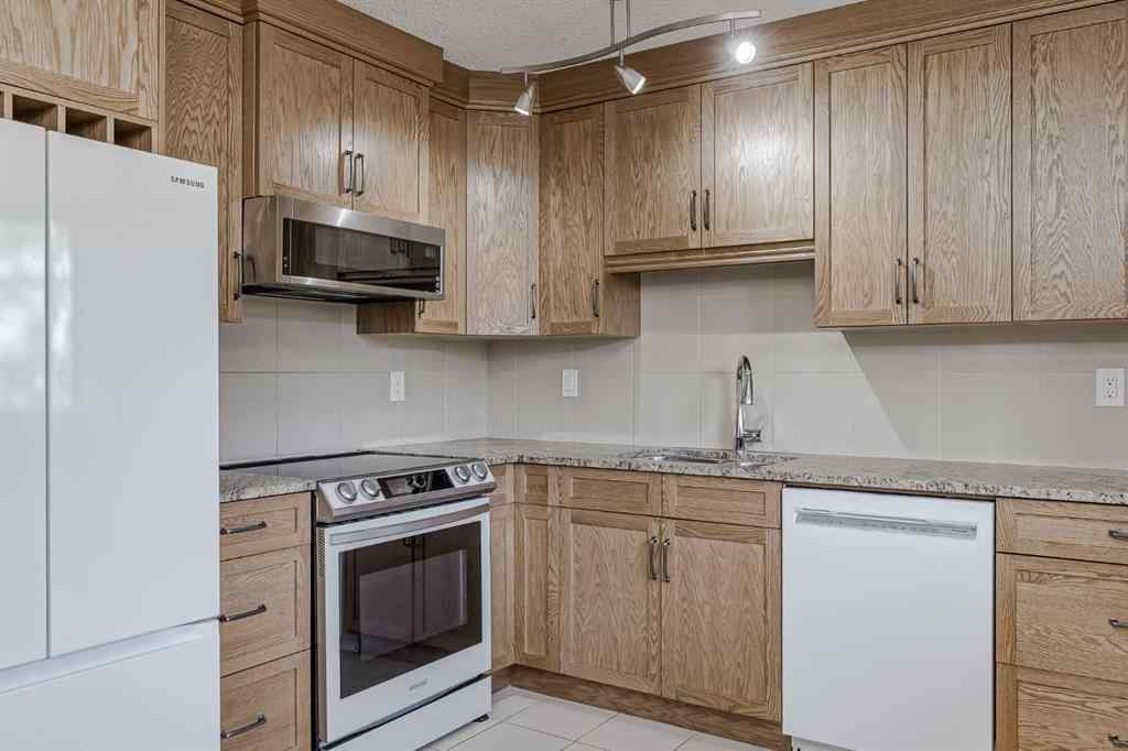 MLS® A2269773 - Unit #20 27 Silver Springs Drive NW in Silver Springs Calgary, Residential