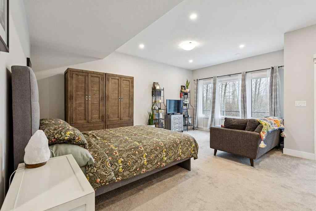 MLS® A2269779 - 132 Crestridge Common SW in Crestmont Calgary, Residential