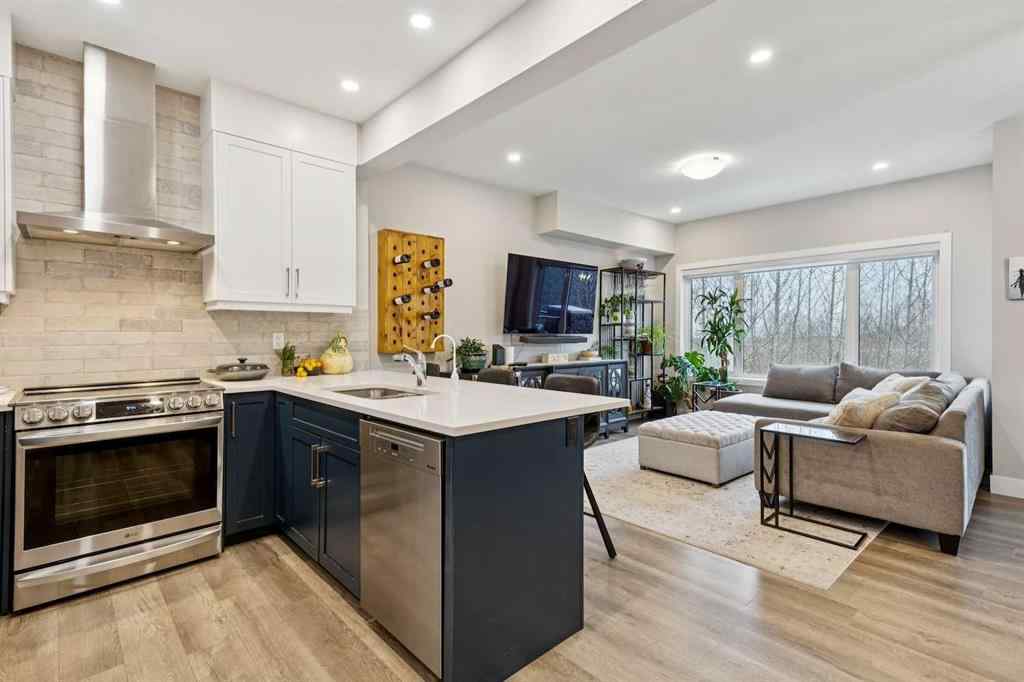 MLS® A2269779 - 132 Crestridge Common SW in Crestmont Calgary, Residential