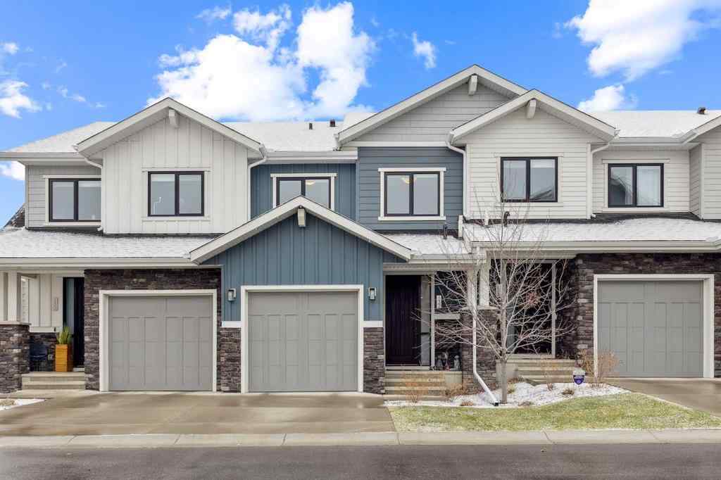 MLS® A2269779 - 132 Crestridge Common SW in Crestmont Calgary, Residential