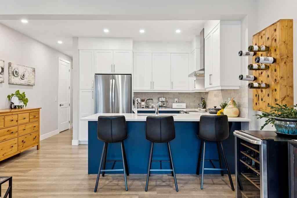 MLS® A2269779 - 132 Crestridge Common SW in Crestmont Calgary, Residential