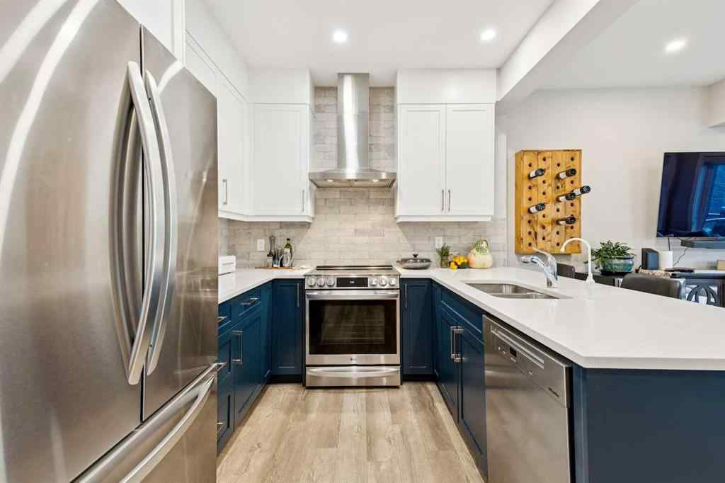 MLS® A2269779 - 132 Crestridge Common SW in Crestmont Calgary, Residential