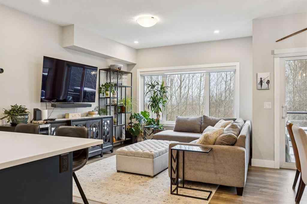 MLS® A2269779 - 132 Crestridge Common SW in Crestmont Calgary, Residential