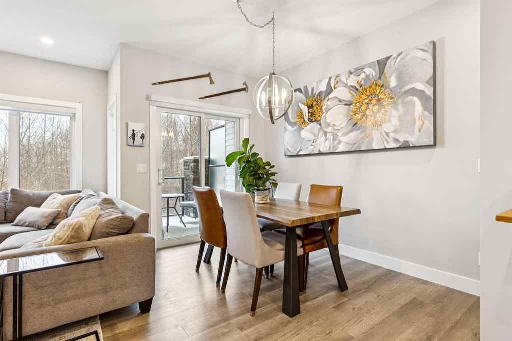 MLS® A2269779 - 132 Crestridge Common SW in Crestmont Calgary, Residential