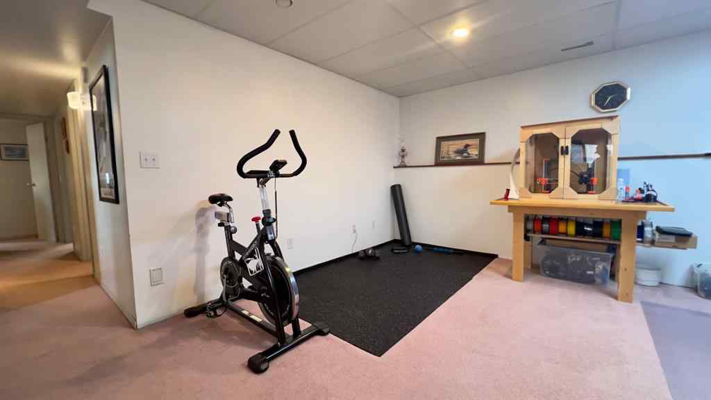 MLS&reg; # A2269790 - 102 Stephens Cres   in Hanna Hanna, Residential Open Houses