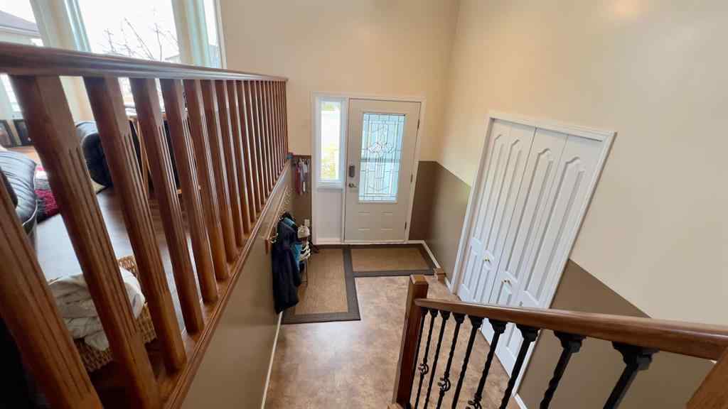 MLS&reg; # A2269790 - 102 Stephens Cres   in Hanna Hanna, Residential Open Houses