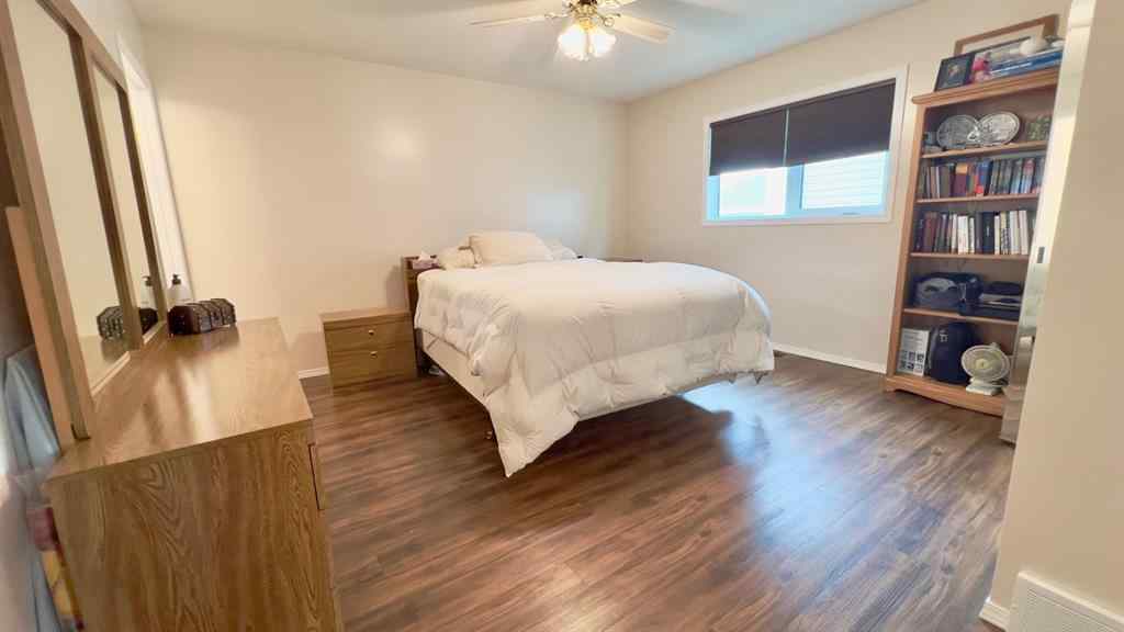 MLS&reg; # A2269790 - 102 Stephens Cres   in Hanna Hanna, Residential Open Houses