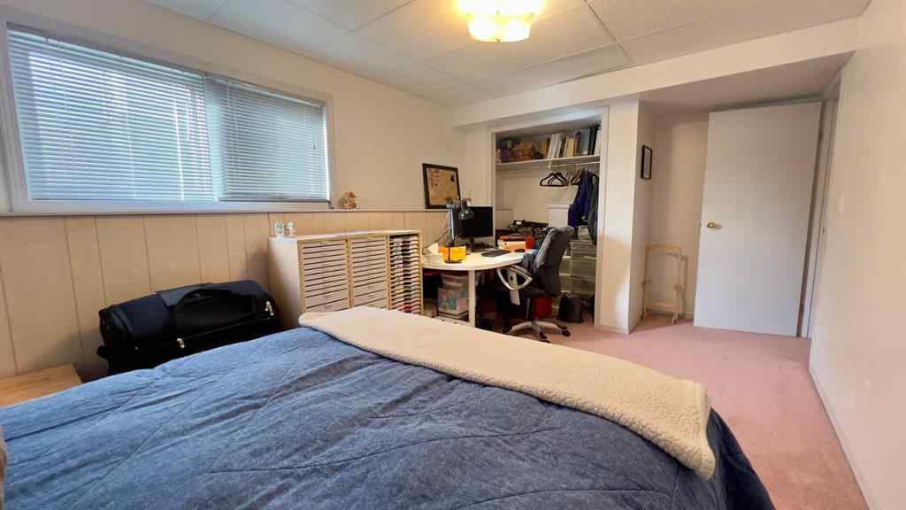 MLS&reg; # A2269790 - 102 Stephens Cres   in Hanna Hanna, Residential Open Houses