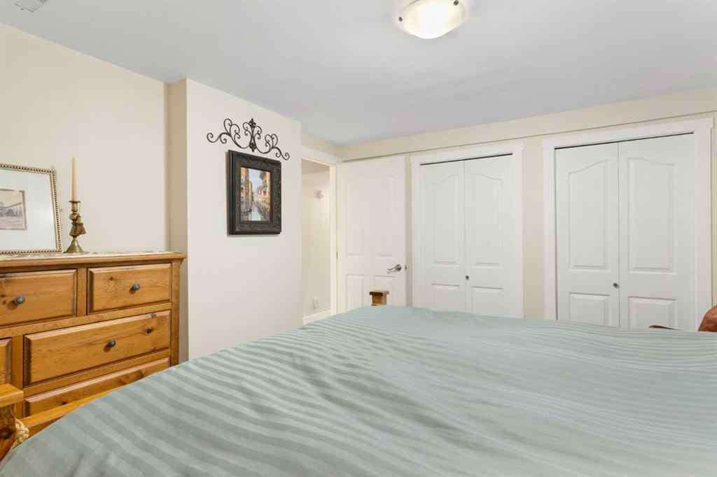 MLS&reg; # A2269794 - 431 Queensland Circle SE in Queensland Calgary, Residential Open Houses