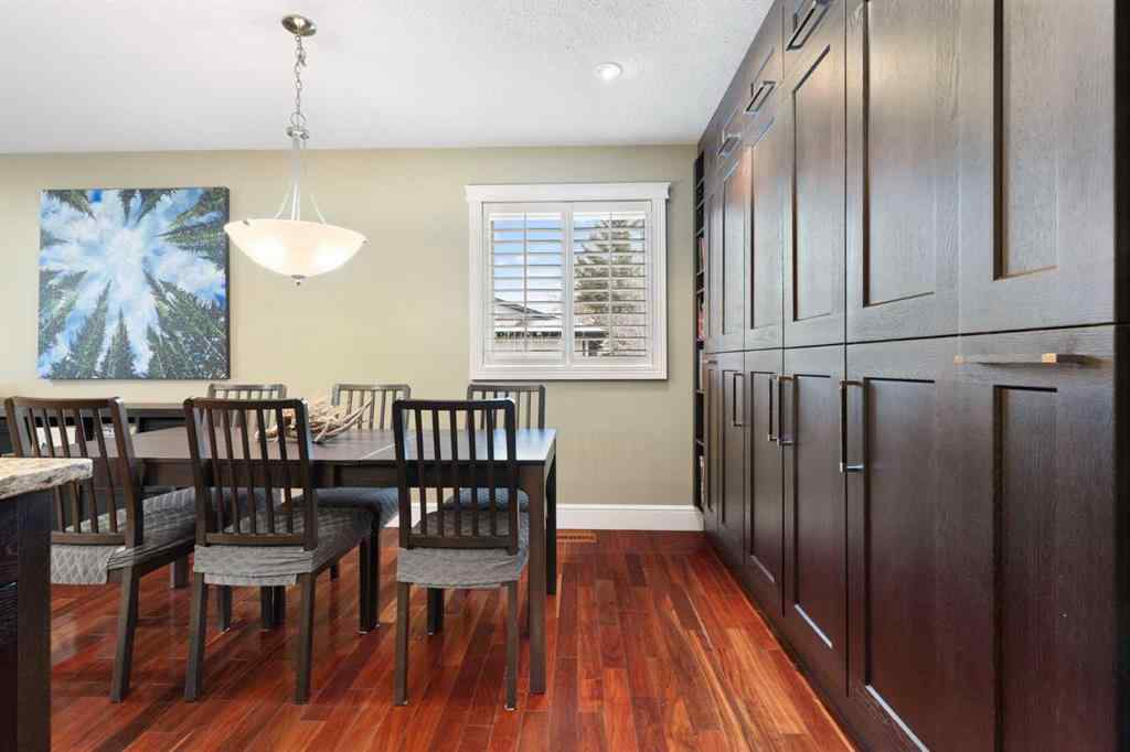 MLS&reg; # A2269794 - 431 Queensland Circle SE in Queensland Calgary, Residential Open Houses