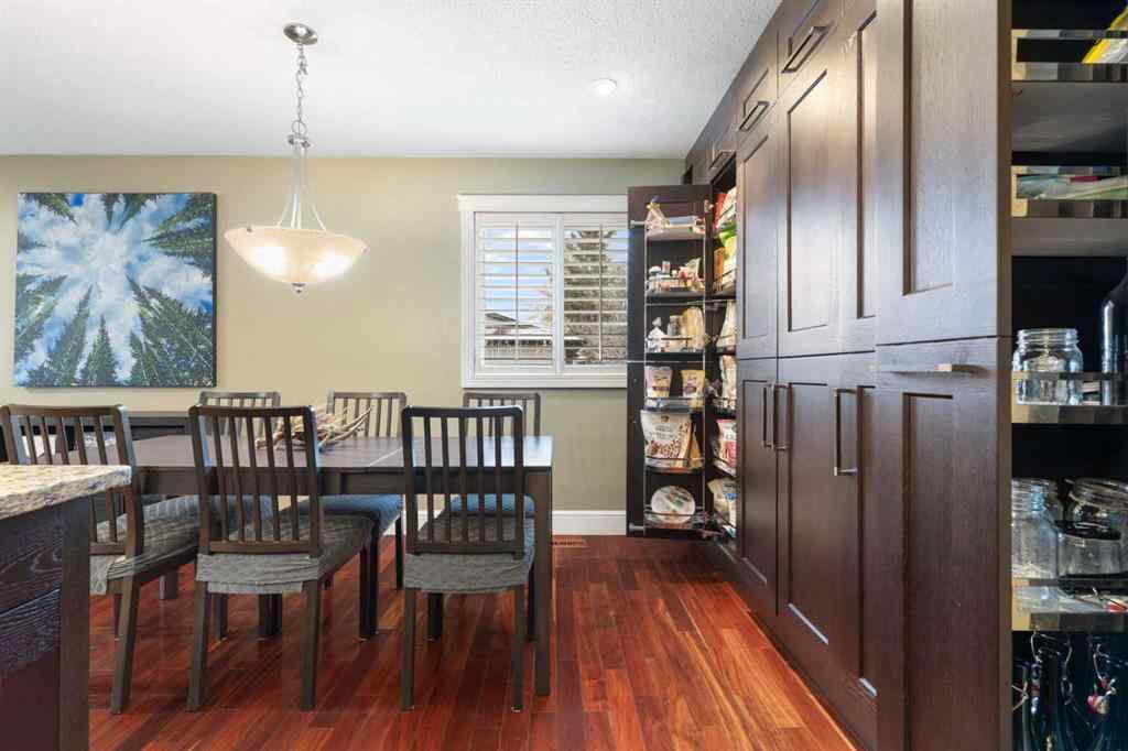 MLS&reg; # A2269794 - 431 Queensland Circle SE in Queensland Calgary, Residential Open Houses