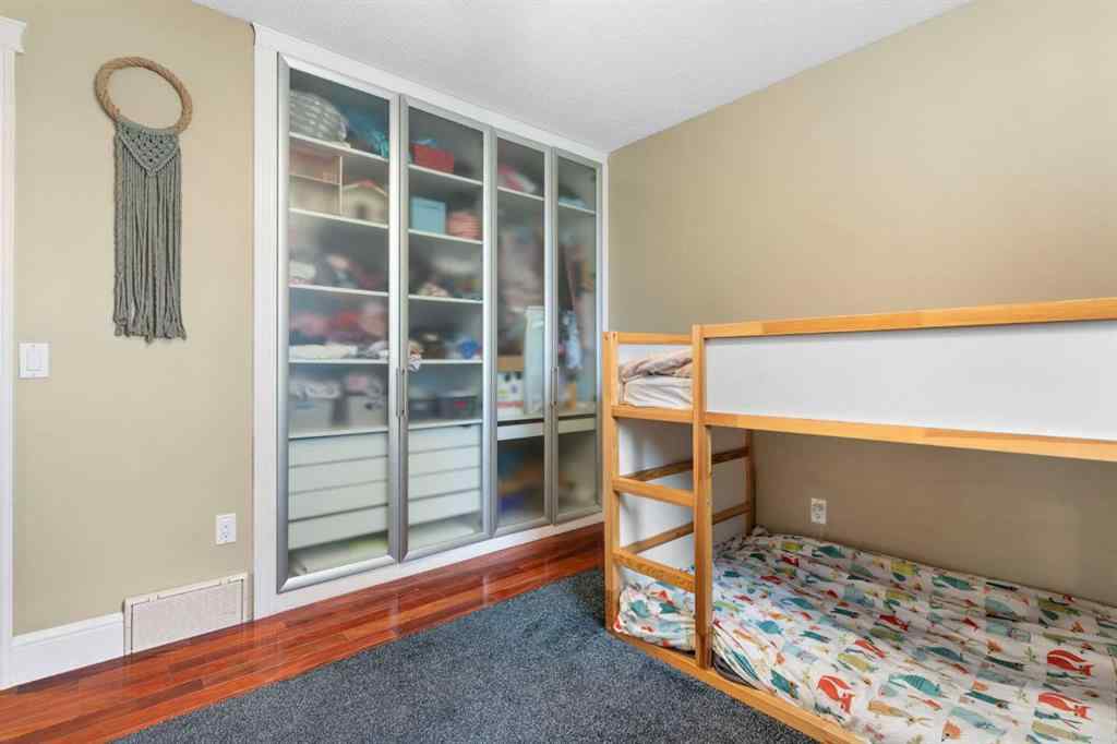 MLS&reg; # A2269794 - 431 Queensland Circle SE in Queensland Calgary, Residential Open Houses