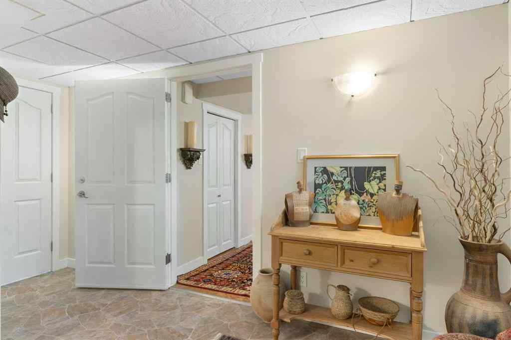 MLS&reg; # A2269794 - 431 Queensland Circle SE in Queensland Calgary, Residential Open Houses