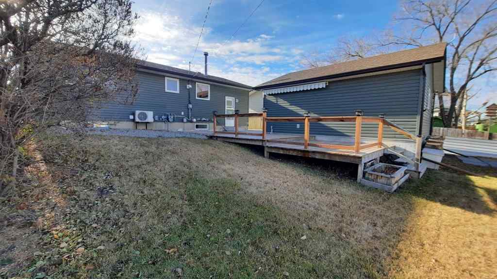 MLS&reg; # A2269795 - 816 Bankview Drive  in Bankview Drumheller, Residential Open Houses