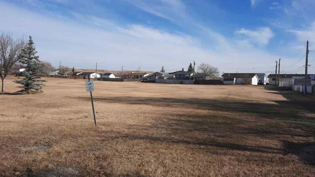 MLS&reg; # A2269795 - 816 Bankview Drive  in Bankview Drumheller, Residential Open Houses