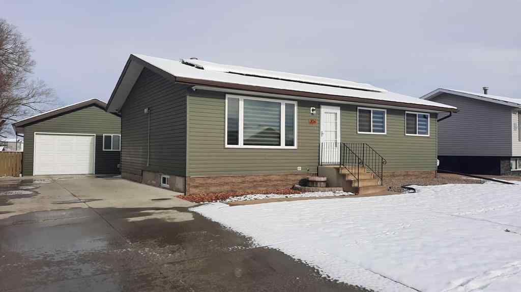 MLS&reg; # A2269795 - 816 Bankview Drive  in Bankview Drumheller, Residential Open Houses