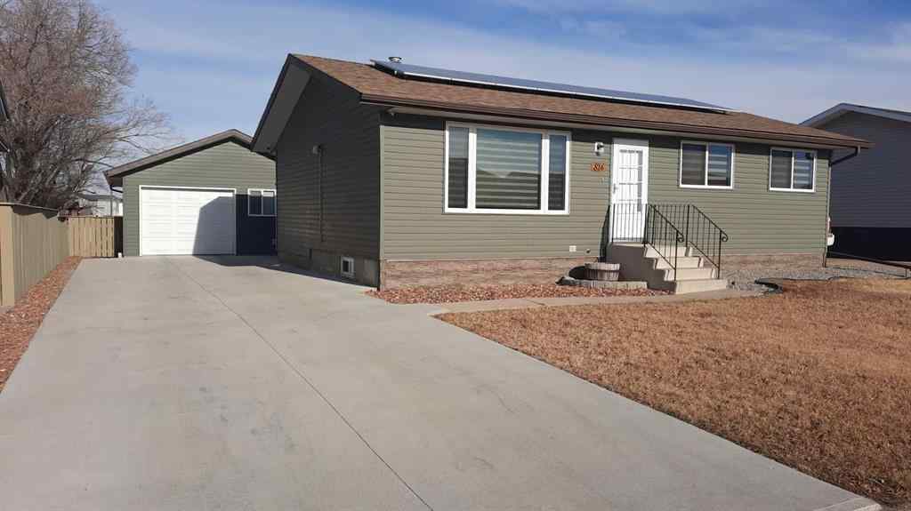 MLS&reg; # A2269795 - 816 Bankview Drive  in Bankview Drumheller, Residential Open Houses