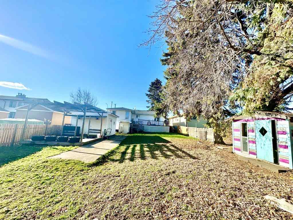 MLS&reg; # A2269801 - 9111 100 St   in Lac La Biche Lac La Biche, Residential Open Houses