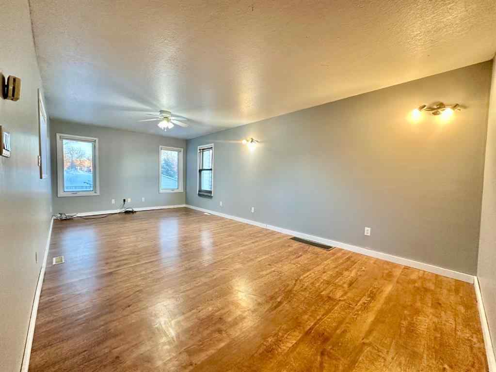 MLS&reg; # A2269801 - 9111 100 St   in Lac La Biche Lac La Biche, Residential Open Houses