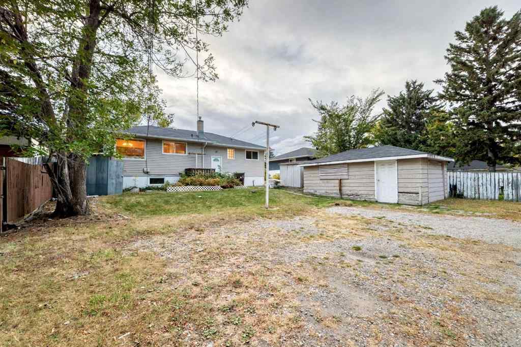 MLS&reg; # A2269807 - 5924 Centre Street NE in Thorncliffe Calgary, Residential Open Houses