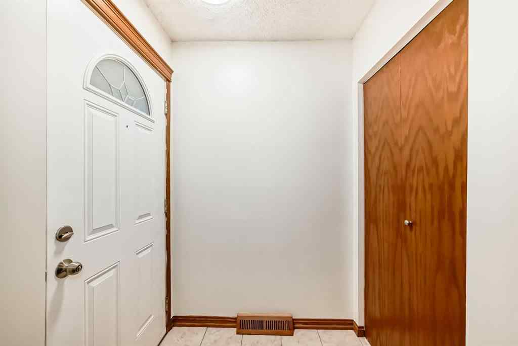 MLS&reg; # A2269807 - 5924 Centre Street NE in Thorncliffe Calgary, Residential Open Houses