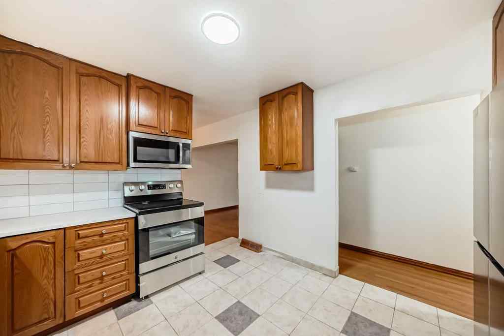 MLS&reg; # A2269807 - 5924 Centre Street NE in Thorncliffe Calgary, Residential Open Houses