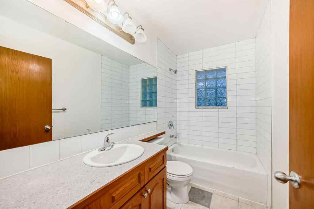 MLS&reg; # A2269807 - 5924 Centre Street NE in Thorncliffe Calgary, Residential Open Houses