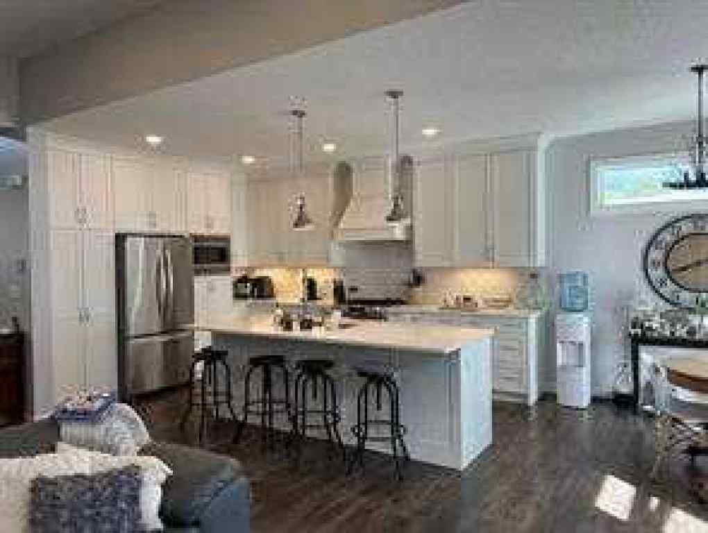 MLS&reg; # A2269810 - 805 7 Avenue  in NONE Fox Creek, Residential Open Houses