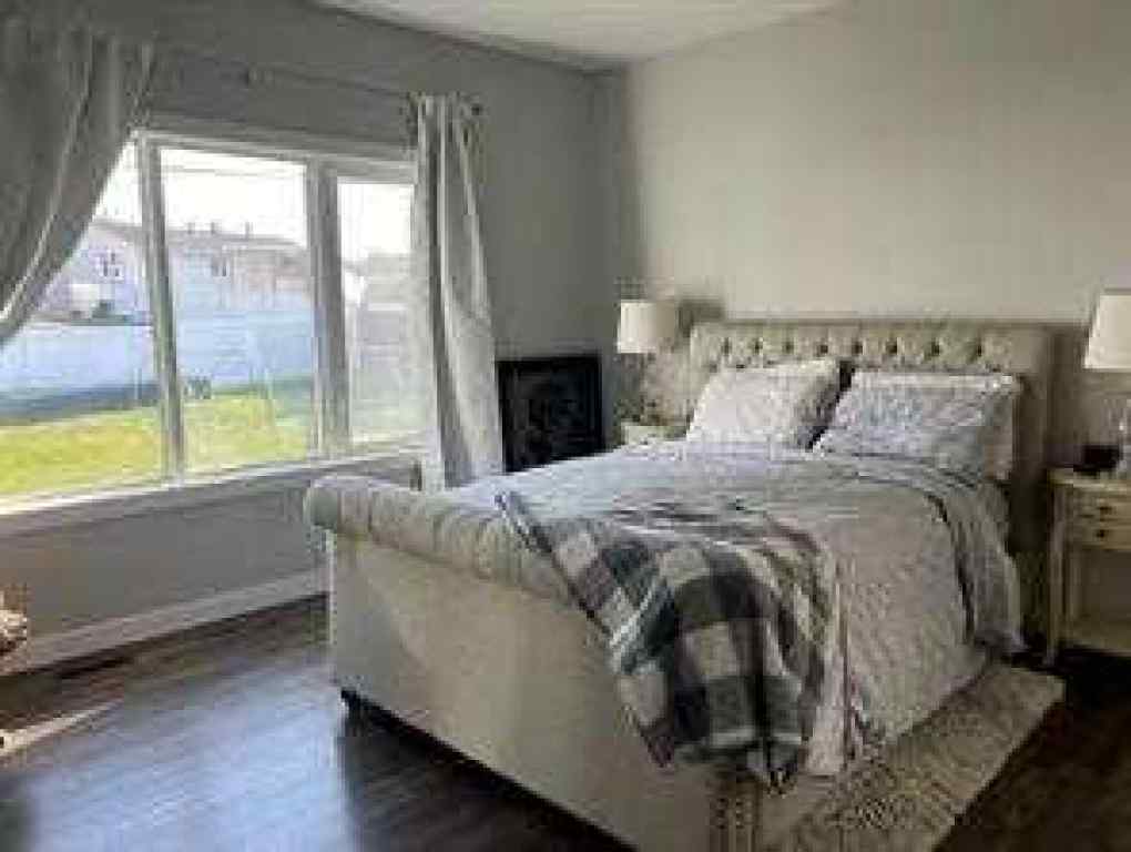 MLS&reg; # A2269810 - 805 7 Avenue  in NONE Fox Creek, Residential Open Houses