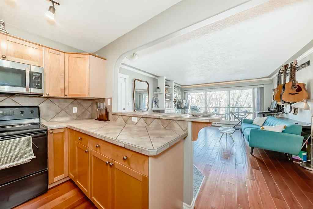 MLS® A2269813 - Unit #301 343 4 Avenue NE in Crescent Heights Calgary, Residential