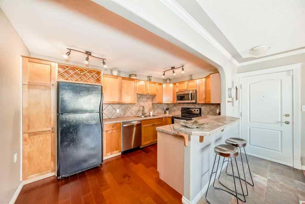 MLS® A2269813 - Unit #301 343 4 Avenue NE in Crescent Heights Calgary, Residential