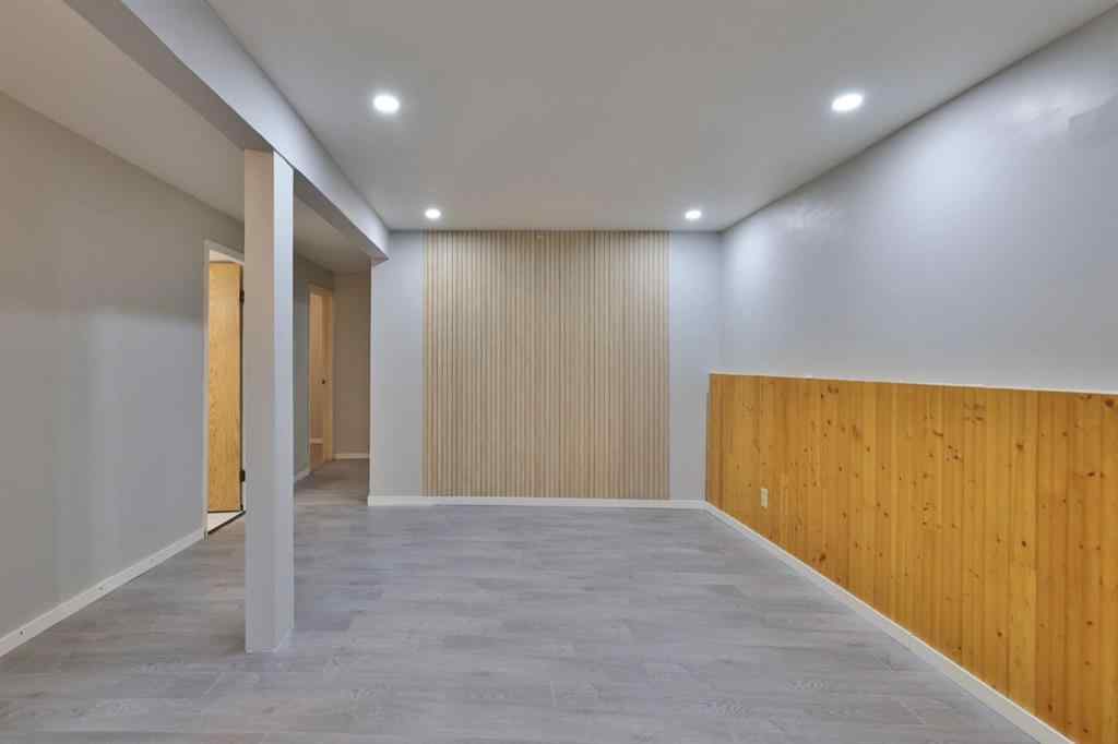 MLS&reg; # A2269823 - 4307 73 Street  in Duggan Park Camrose, Residential Open Houses