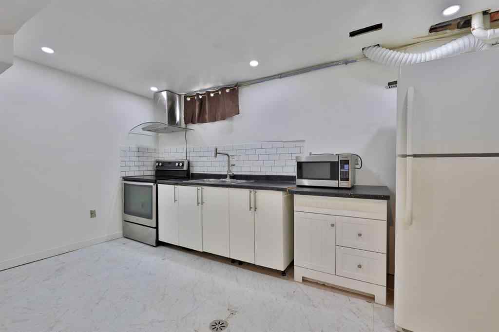 MLS&reg; # A2269823 - 4307 73 Street  in Duggan Park Camrose, Residential Open Houses