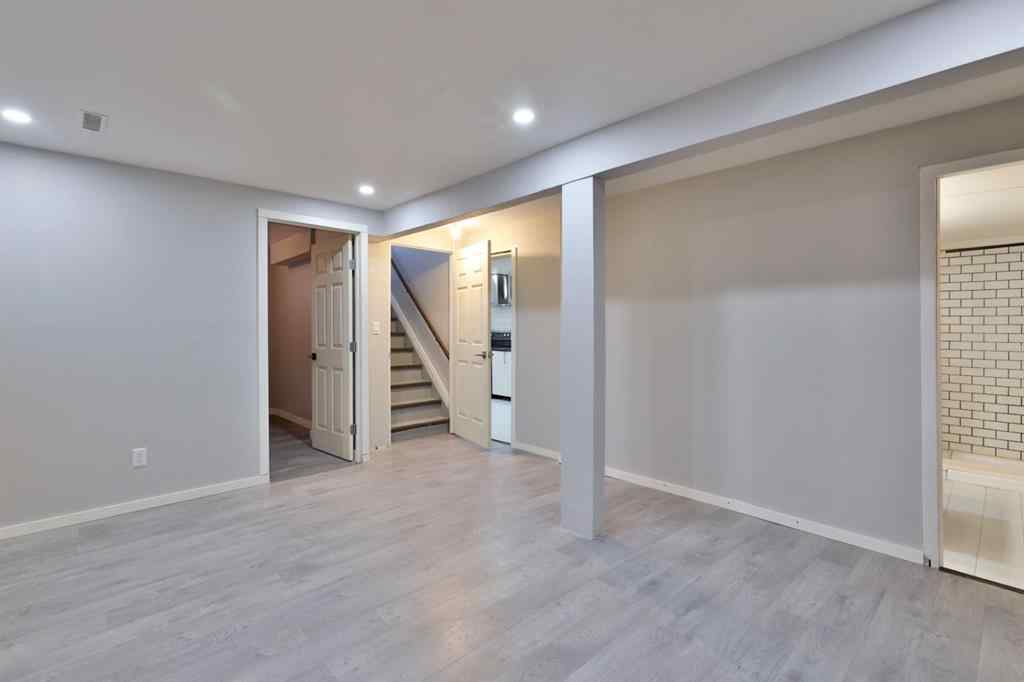 MLS&reg; # A2269823 - 4307 73 Street  in Duggan Park Camrose, Residential Open Houses