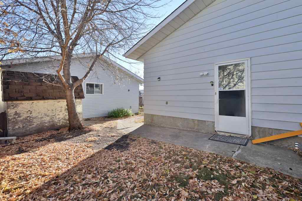 MLS&reg; # A2269823 - 4307 73 Street  in Duggan Park Camrose, Residential Open Houses