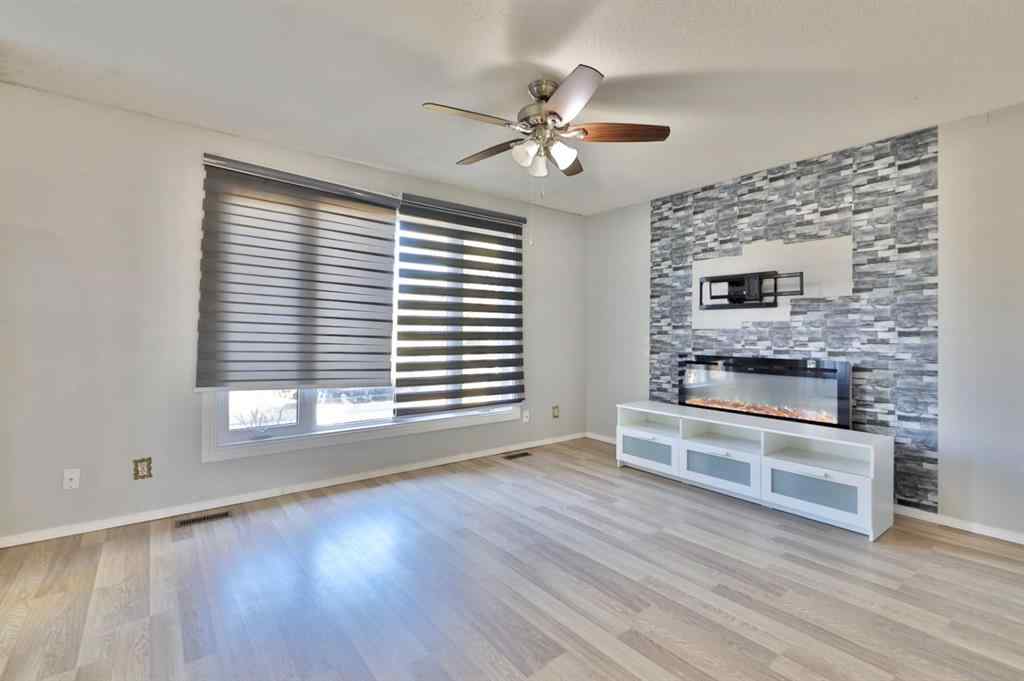 MLS&reg; # A2269823 - 4307 73 Street  in Duggan Park Camrose, Residential Open Houses