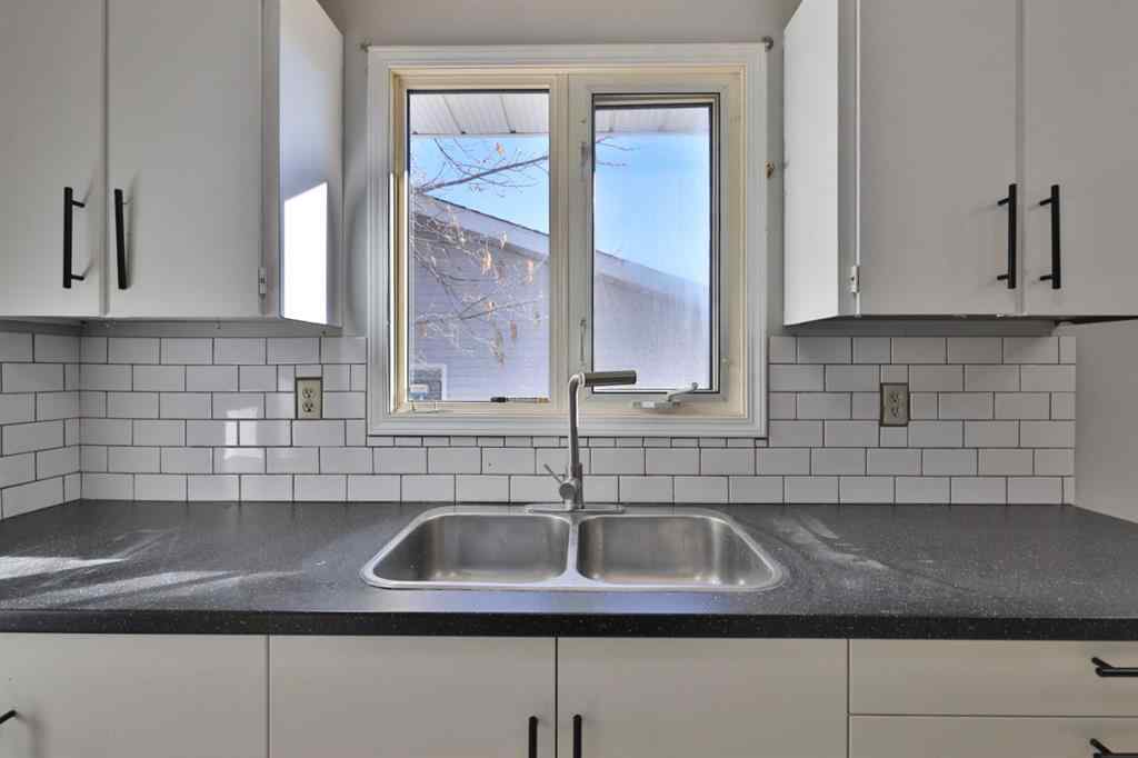 MLS&reg; # A2269823 - 4307 73 Street  in Duggan Park Camrose, Residential Open Houses