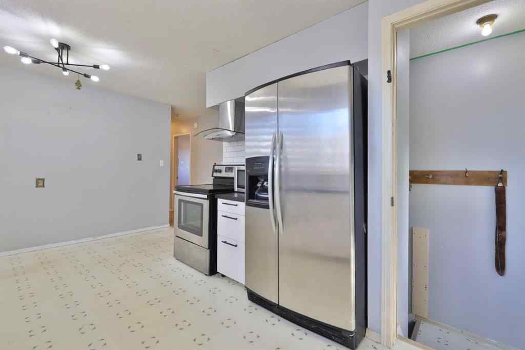 MLS&reg; # A2269823 - 4307 73 Street  in Duggan Park Camrose, Residential Open Houses