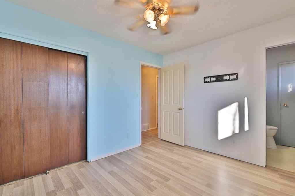 MLS&reg; # A2269823 - 4307 73 Street  in Duggan Park Camrose, Residential Open Houses