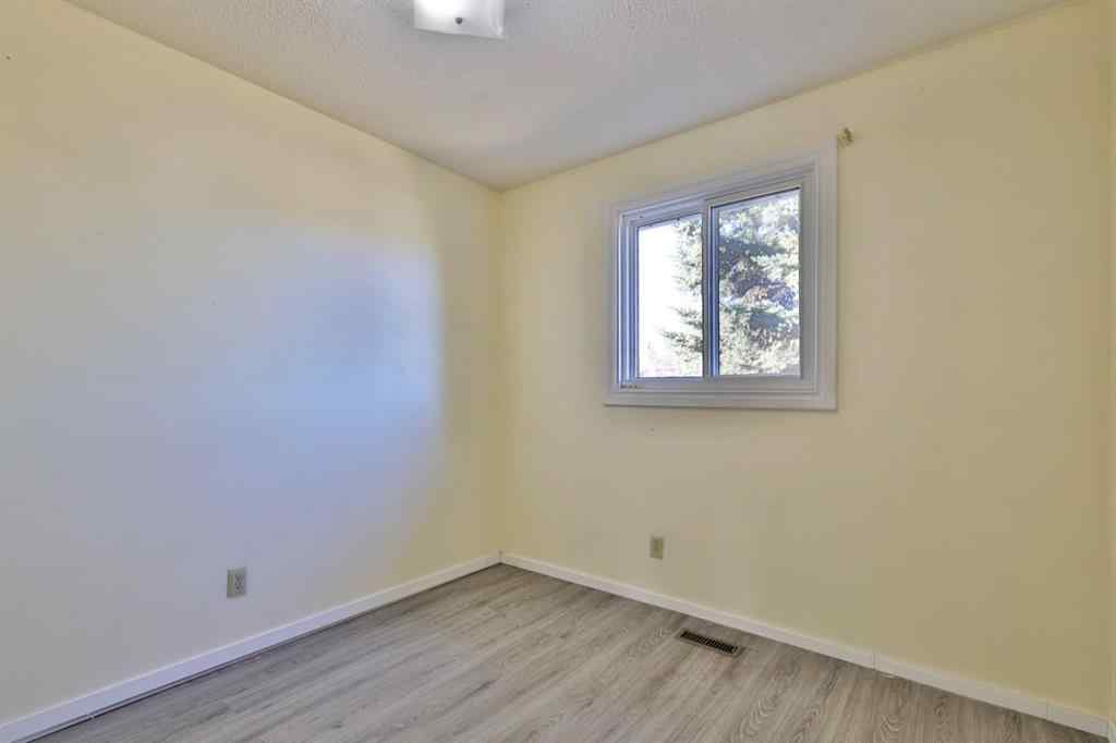 MLS&reg; # A2269823 - 4307 73 Street  in Duggan Park Camrose, Residential Open Houses