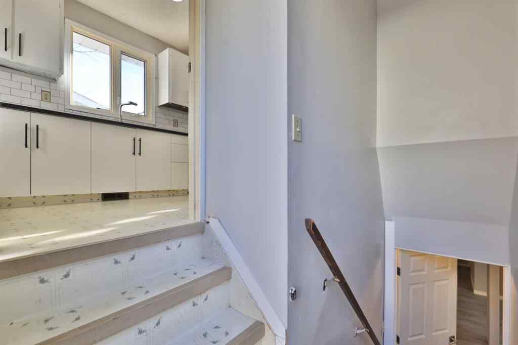 MLS&reg; # A2269823 - 4307 73 Street  in Duggan Park Camrose, Residential Open Houses