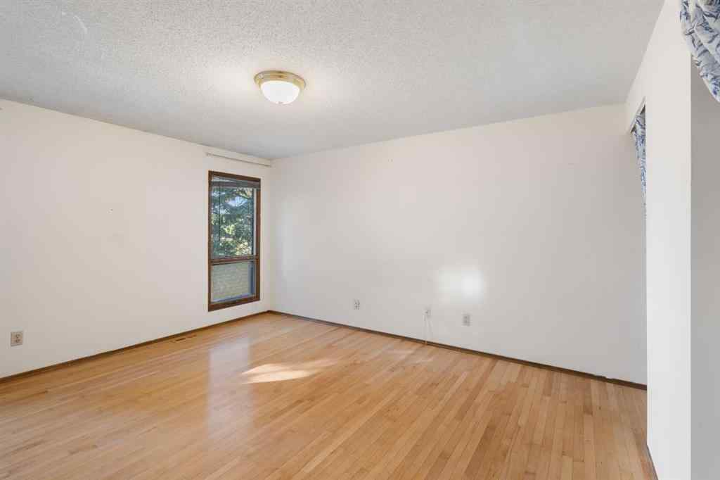 MLS&reg; # A2269825 - Unit #9 5400 Dalhousie Drive  in Dalhousie Calgary, Residential Open Houses