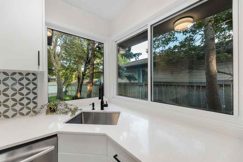 MLS&reg; # A2269828 - 212 Midlawn Close SE in Midnapore Calgary, Residential Open Houses