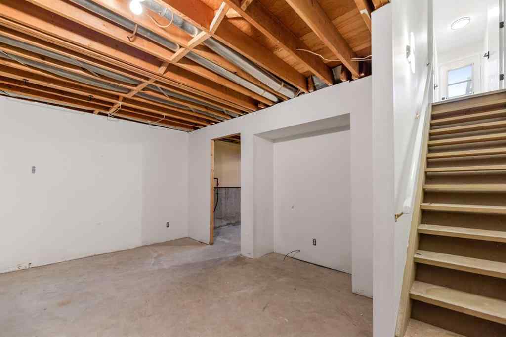 MLS&reg; # A2269834 - 14 woodhill Road SW in Woodlands Calgary, Residential Open Houses