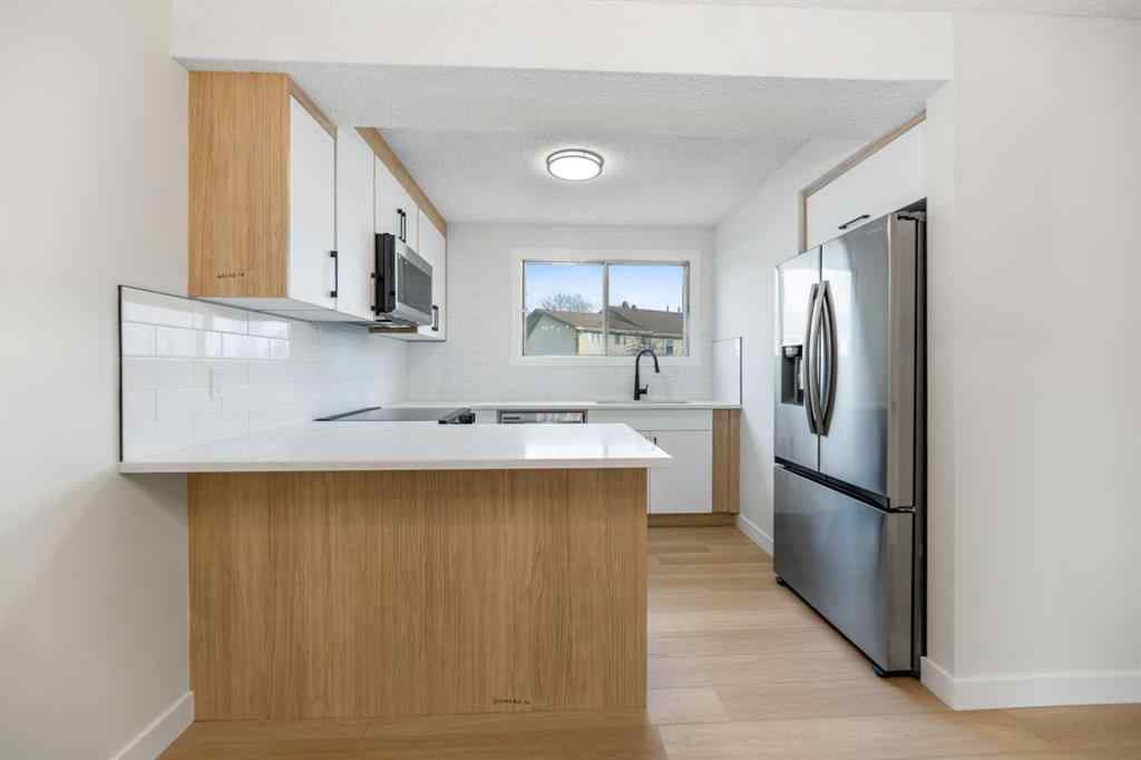 MLS&reg; # A2269834 - 14 woodhill Road SW in Woodlands Calgary, Residential Open Houses