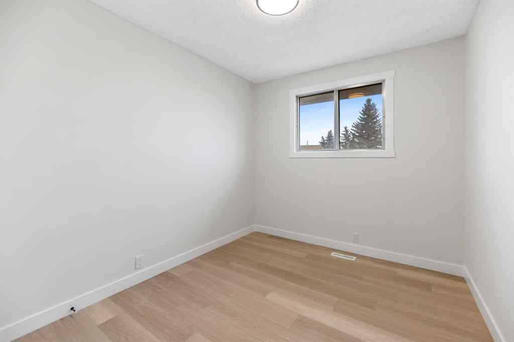 MLS&reg; # A2269834 - 14 woodhill Road SW in Woodlands Calgary, Residential Open Houses