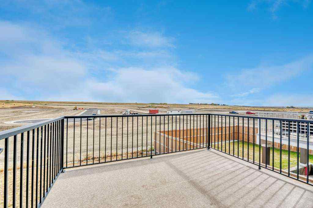 MLS&reg; # A2269838 - 828 Edgefield Street  in Edgefield Strathmore, Residential Open Houses